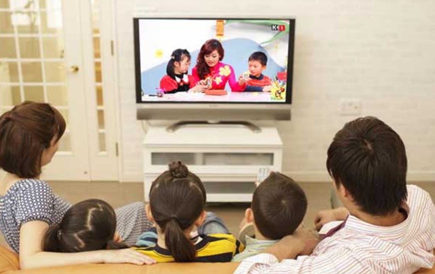 Đặt tivi ở không gian sinh hoạt chung của gia đình